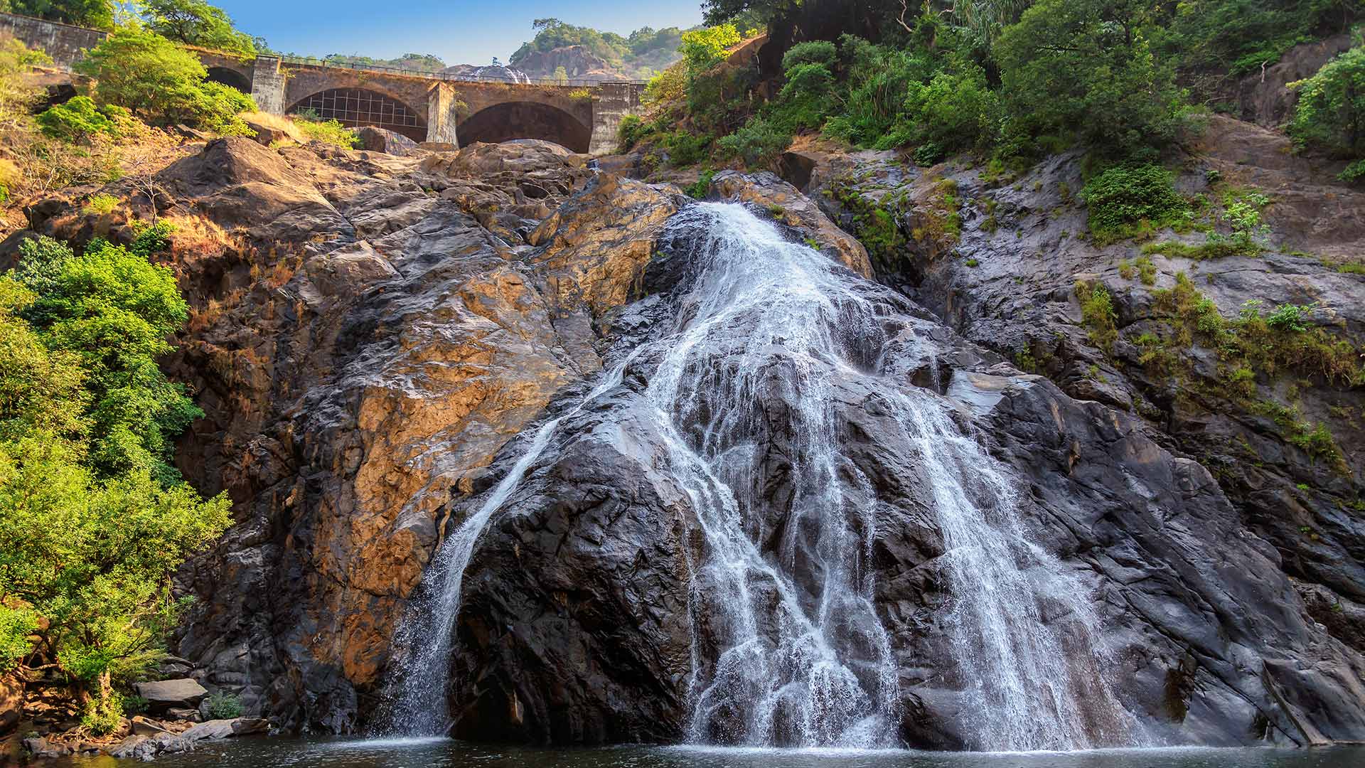 杜德萨加尔瀑布